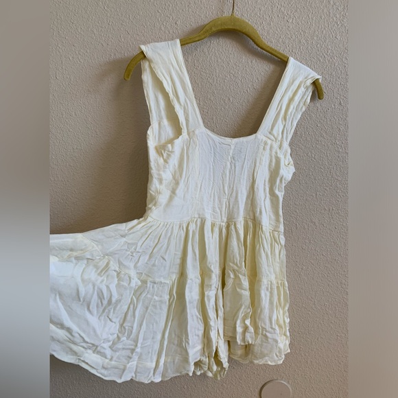 Vanessa Mooney Elizabeth Romper in Cream 🌴 - Picture 9 of 16